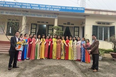 ẢNH 08/3 NĂM 2021